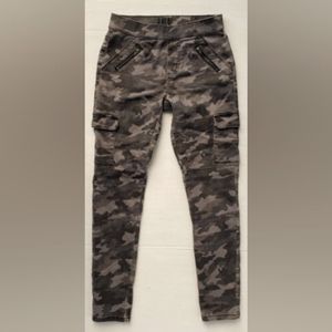 Justice Brand Girl's Camouflage Jeggings Camo Cargo Pants Size 10P